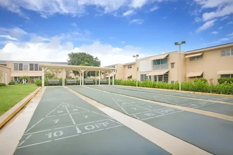 2111 Ne 1st 203 Court Boynton Beach FL 33435