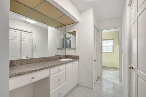 8923 Old Pine Road Boca Raton FL 33433