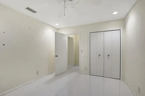 8923 Old Pine Road Boca Raton FL 33433