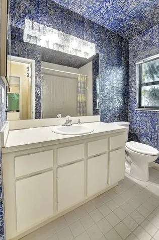8923 Old Pine Road Boca Raton FL 33433