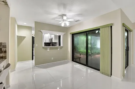 8923 Old Pine Road Boca Raton FL 33433