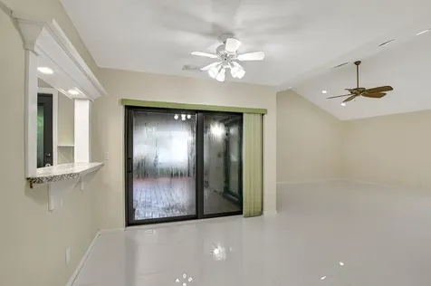 8923 Old Pine Road Boca Raton FL 33433