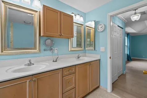 4576 Thornwood Circle Palm Beach Gardens FL 33418