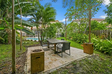 4576 Thornwood Circle Palm Beach Gardens FL 33418