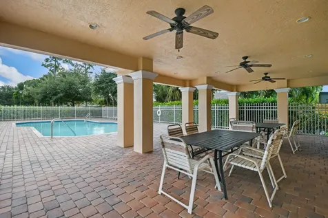 4576 Thornwood Circle Palm Beach Gardens FL 33418