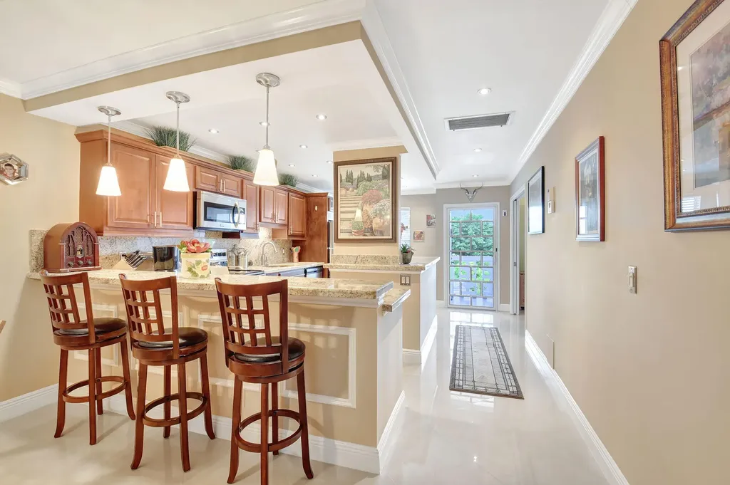 2721 Sw 15th Street Delray Beach FL 33445