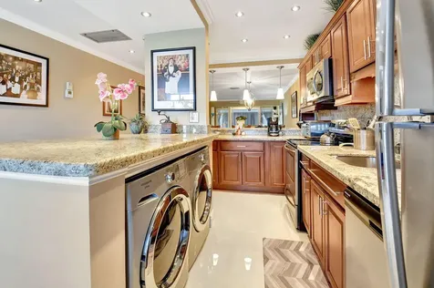 2721 Sw 15th Street Delray Beach FL 33445