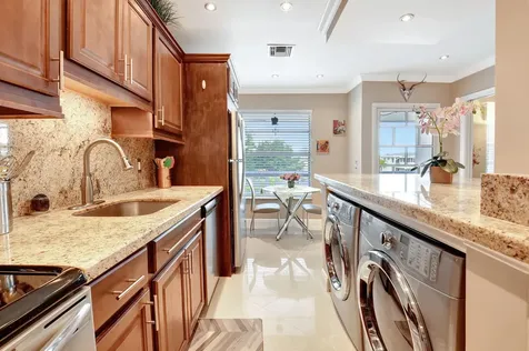 2721 Sw 15th Street Delray Beach FL 33445