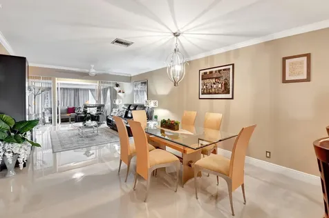 2721 Sw 15th Street Delray Beach FL 33445