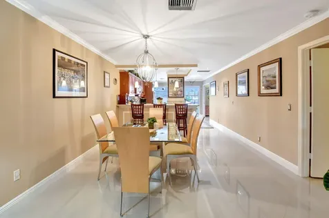 2721 Sw 15th Street Delray Beach FL 33445
