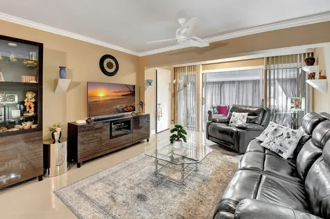 2721 Sw 15th Street Delray Beach FL 33445
