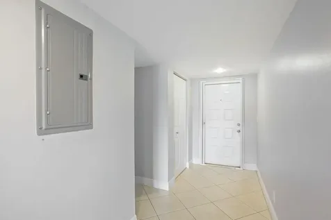 2900 SW 22nd Circle Delray Beach FL 33445