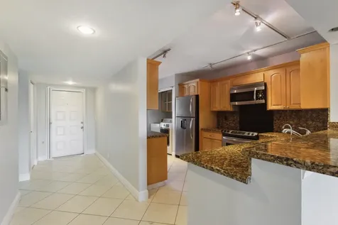 2900 SW 22nd Circle Delray Beach FL 33445