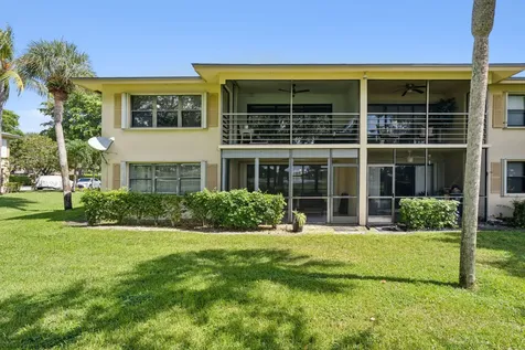 2900 SW 22nd Circle Delray Beach FL 33445