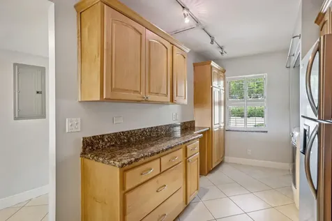 2900 SW 22nd Circle Delray Beach FL 33445