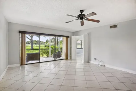 2900 SW 22nd Circle Delray Beach FL 33445