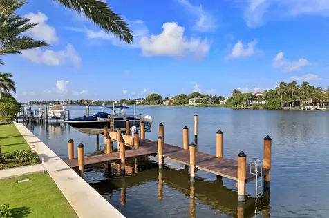 1040 S Ocean Boulevard Manalapan FL 33462