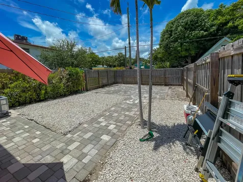 405 S M Street Lake Worth Beach FL 33460