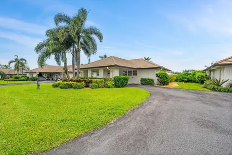 320 Villa Drive Atlantis FL 33462