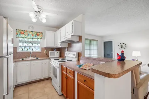 3250 Park Lane Boynton Beach FL 33435