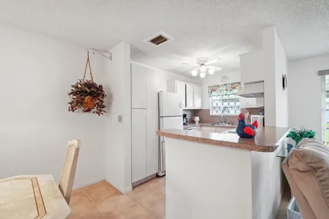 3250 Park Lane Boynton Beach FL 33435