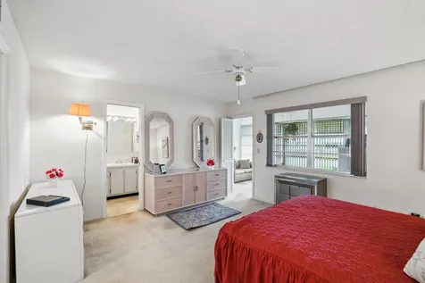 3250 Park Lane Boynton Beach FL 33435
