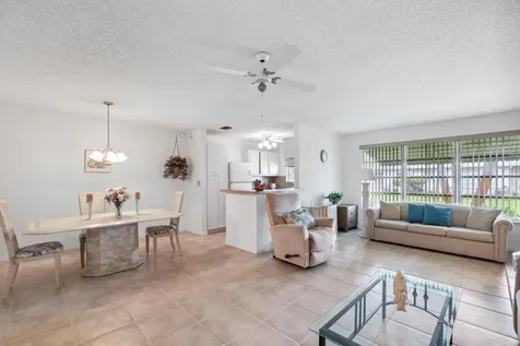 3250 Park Lane Boynton Beach FL 33435