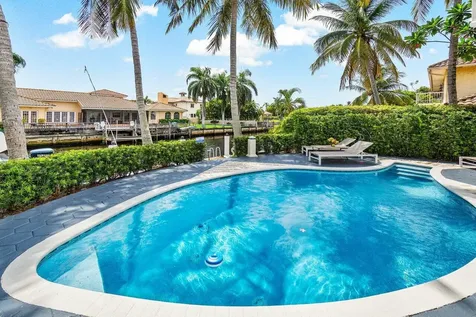 560 Sw 15th Street Boca Raton FL 33432