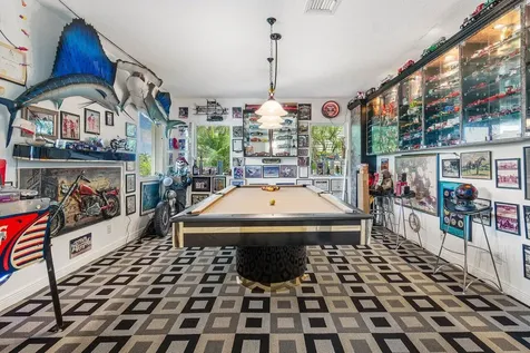 560 Sw 15th Street Boca Raton FL 33432