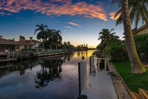 560 Sw 15th Street Boca Raton FL 33432