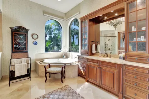 9230 Este Lago Drive Boca Raton FL 33496