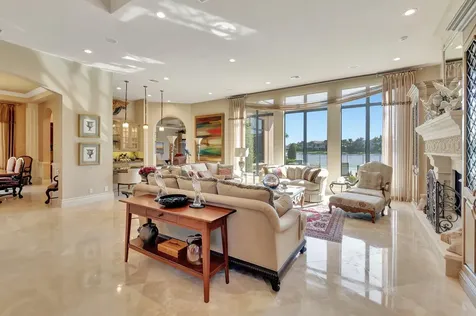 9230 Este Lago Drive Boca Raton FL 33496