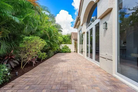 5168 Nw 26th Circle Boca Raton FL 33496