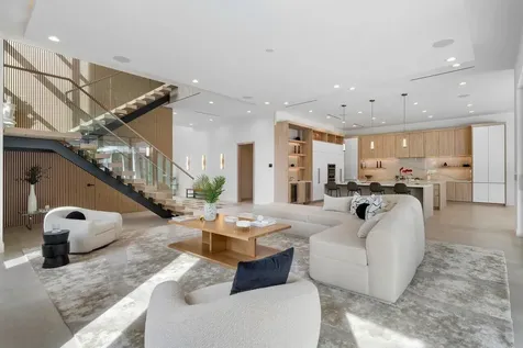 400 Ne 4th Street Boca Raton FL 33432