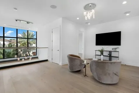 400 Ne 4th Street Boca Raton FL 33432