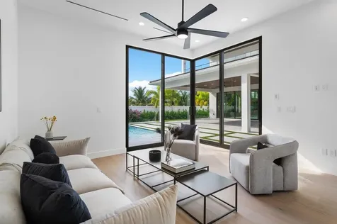 400 Ne 4th Street Boca Raton FL 33432