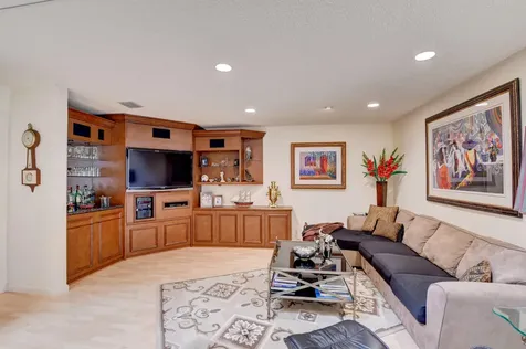 9 Windsor Lane Boynton Beach FL 33436