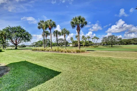 9 Windsor Lane Boynton Beach FL 33436