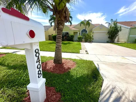 8498 Dynasty Drive Boca Raton FL 33433