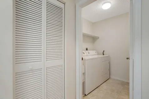 8520 Logia Circle Boynton Beach FL 33472