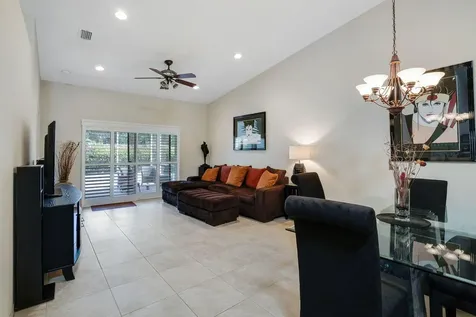 8520 Logia Circle Boynton Beach FL 33472