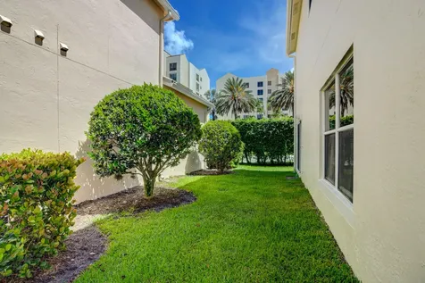 7415 Panache Way Boca Raton FL 33433