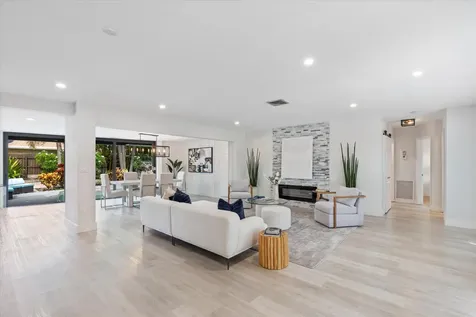 901 Sw 12th Avenue Boca Raton FL 33486
