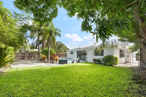 901 Sw 12th Avenue Boca Raton FL 33486
