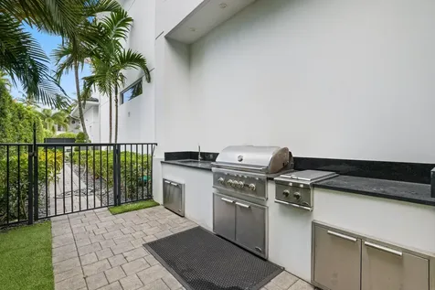 2265 Queen Palm Road Boca Raton FL 33432