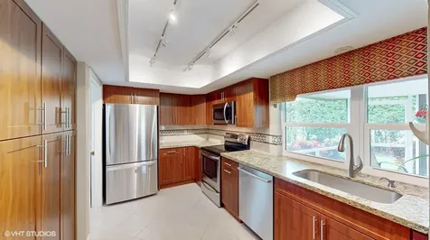 488 Forestview Drive Atlantis FL 33462