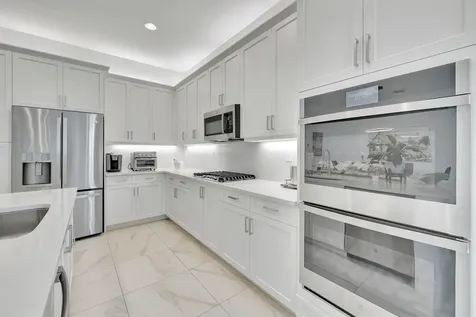 9291 Mountain Pine Grove Boynton Beach FL 33473