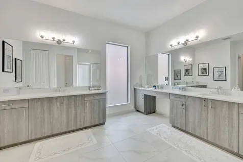 9291 Mountain Pine Grove Boynton Beach FL 33473