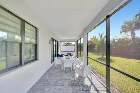 9291 Mountain Pine Grove Boynton Beach FL 33473