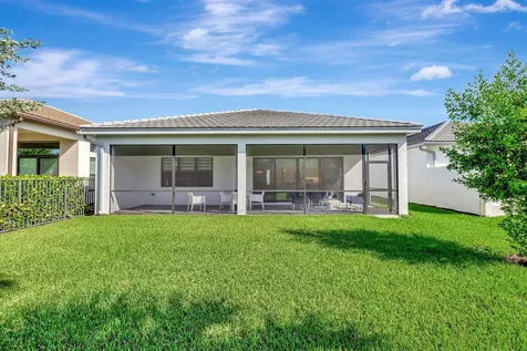 9291 Mountain Pine Grove Boynton Beach FL 33473